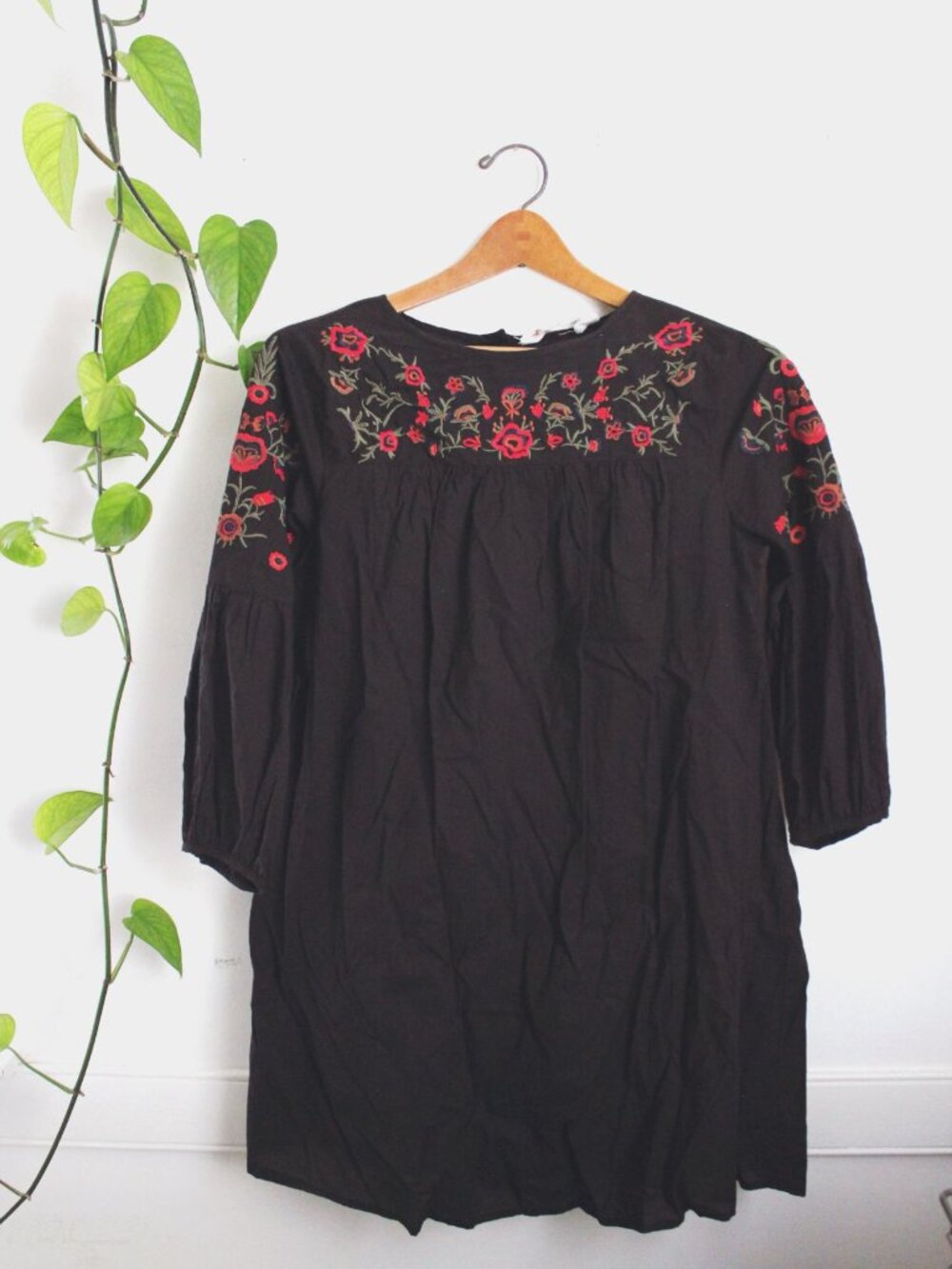 Black Floral Embroidery Babydoll Tunic Dress Allison New York XS 100% Cotton